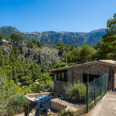 Casita En Cala Junto Al Mar 1 *